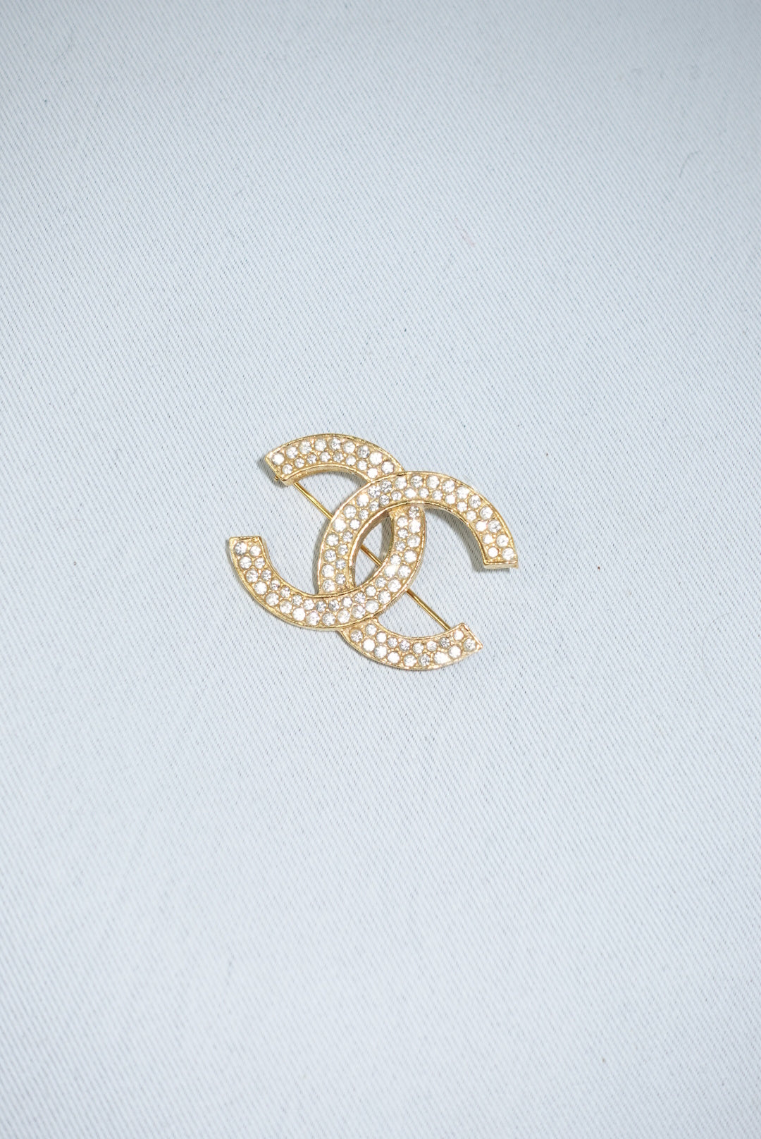 Chanel Vintage Crystal Gold toned Logo CC Pin