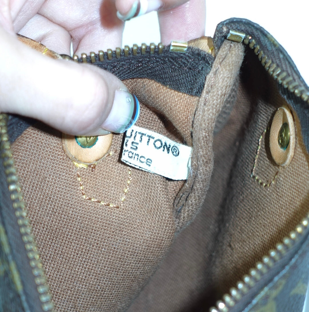 Louis Vuitton Nano Speedy Monogram con tracolla lunga