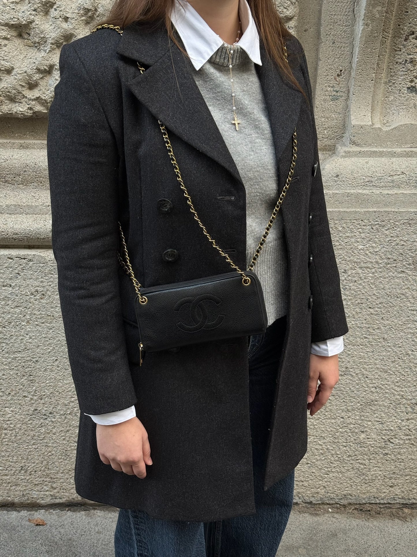 Chanel Re-Worked Zip Vintage Black Interlocking CC Logo Caviar Wallet with Chain