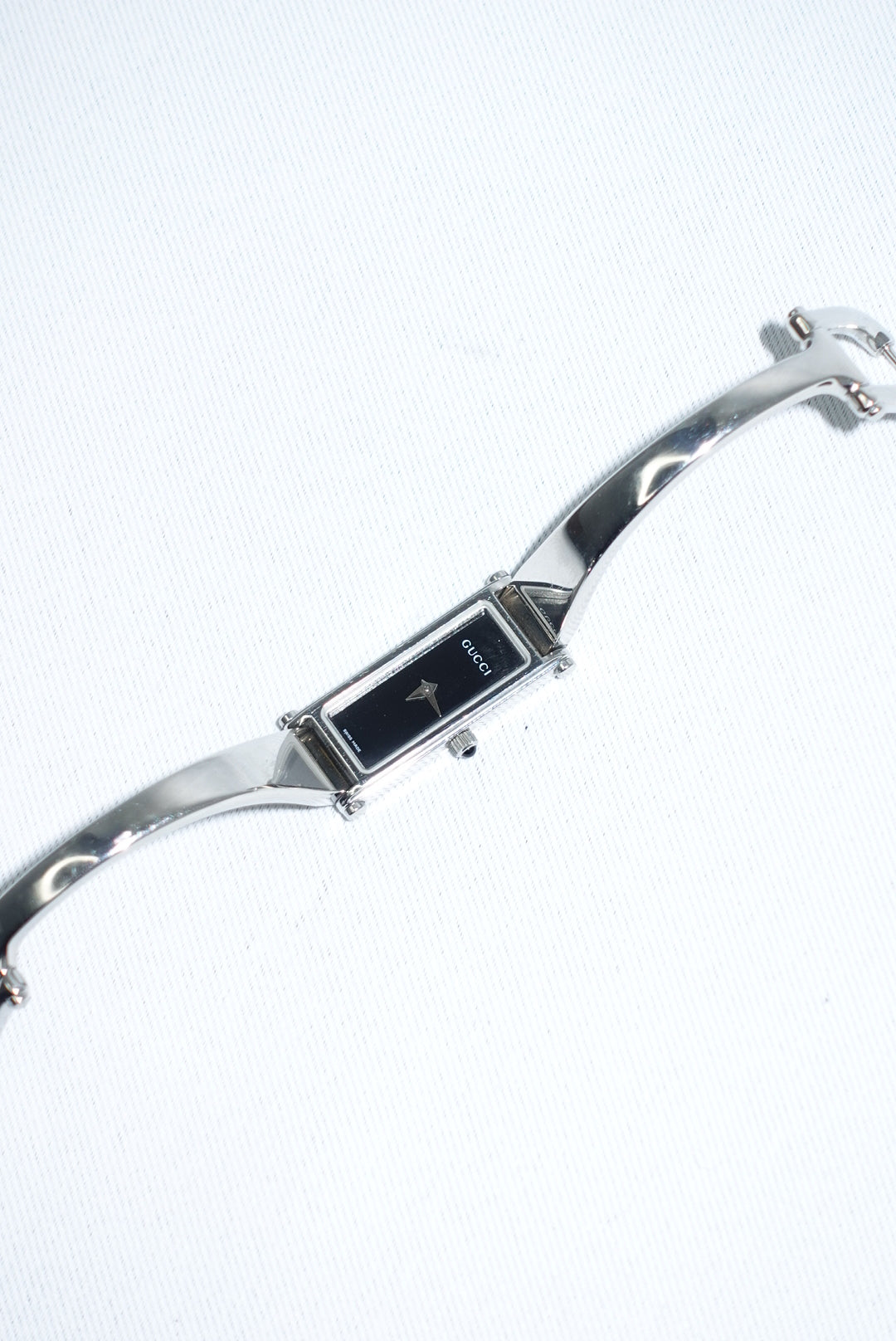 Gucci Vintage 1500L Horsebit Silver Watch With Black Dial