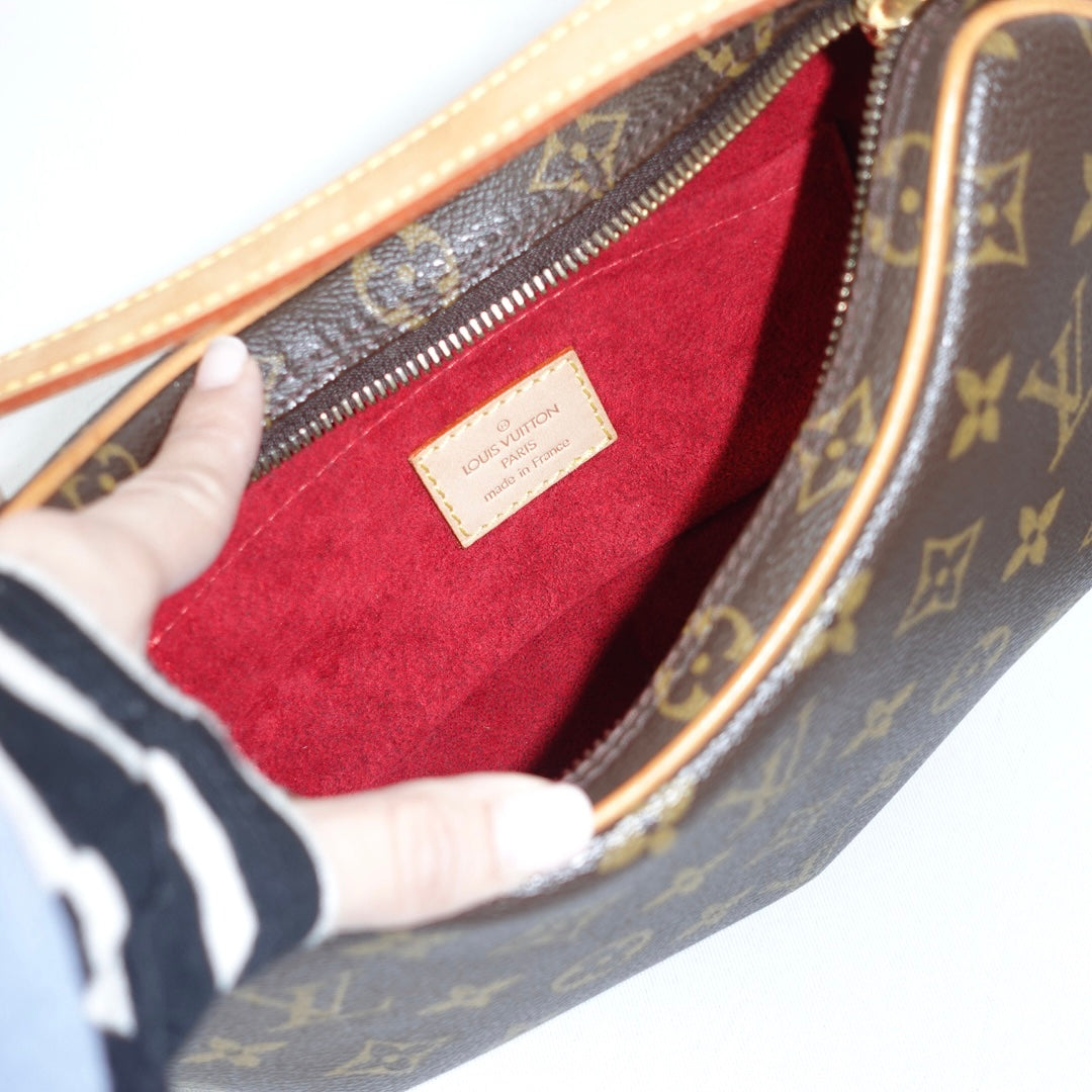 Louis Vuitton Croissant Monogram Bag