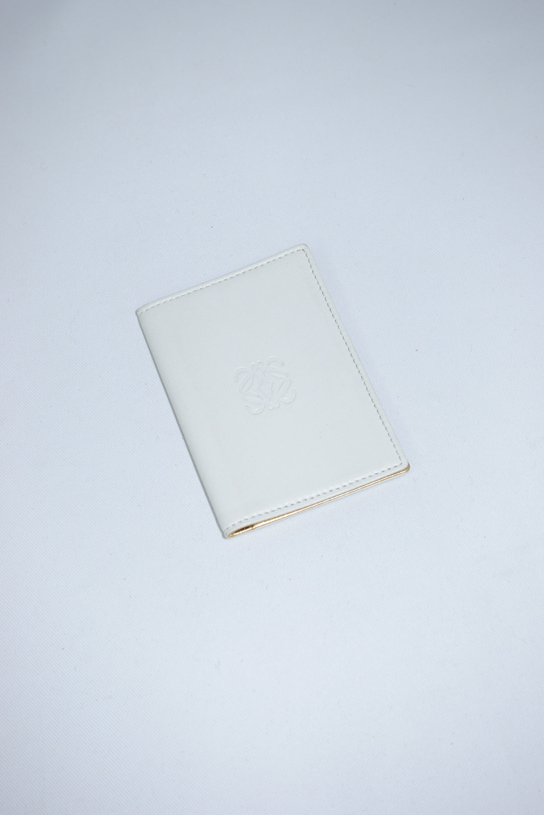Loewe Vintage White CardHolder