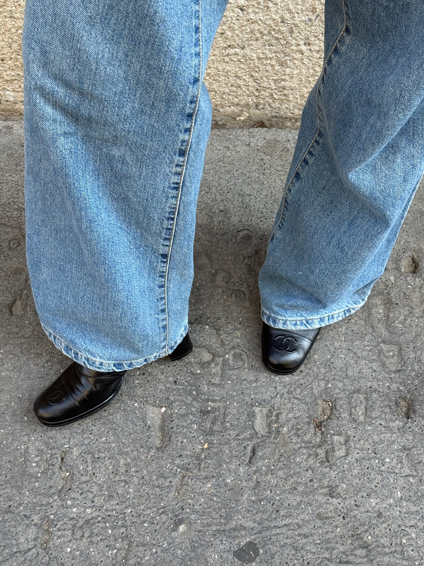 Chanel Vintage Shoes - Black Leather Ankle Boots 38.5 CC logo