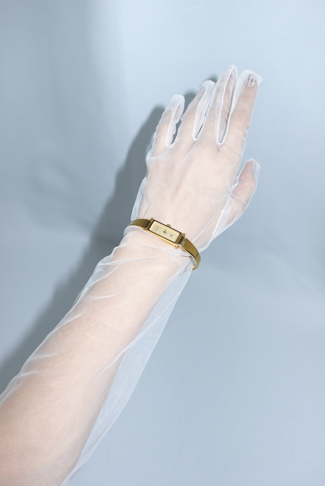 Gucci Vintage 1500L Horsebit Gold Watch With White Dial