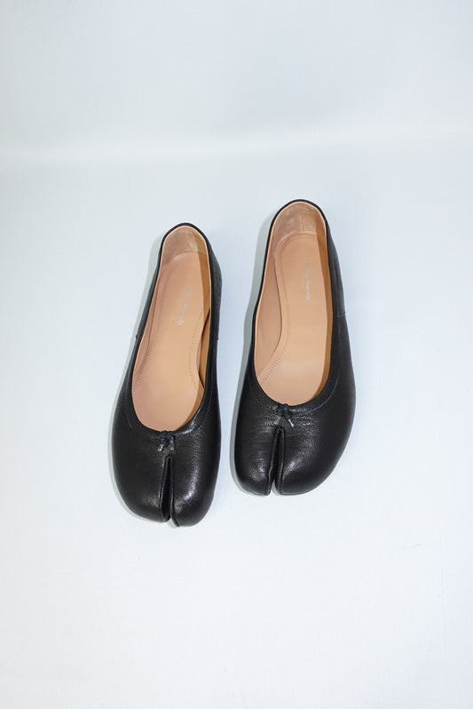 072. Margiela Tabi Ballet Flats Black 38