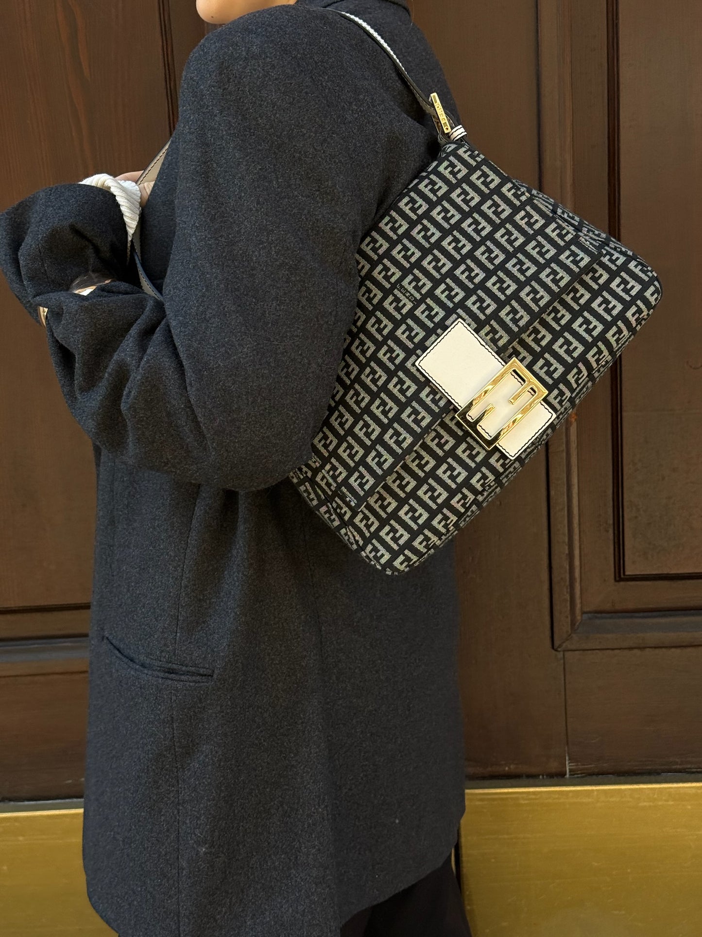 Fendi Mamma Baguette Zucchini B&W Canvas Monogram Vintage Bag