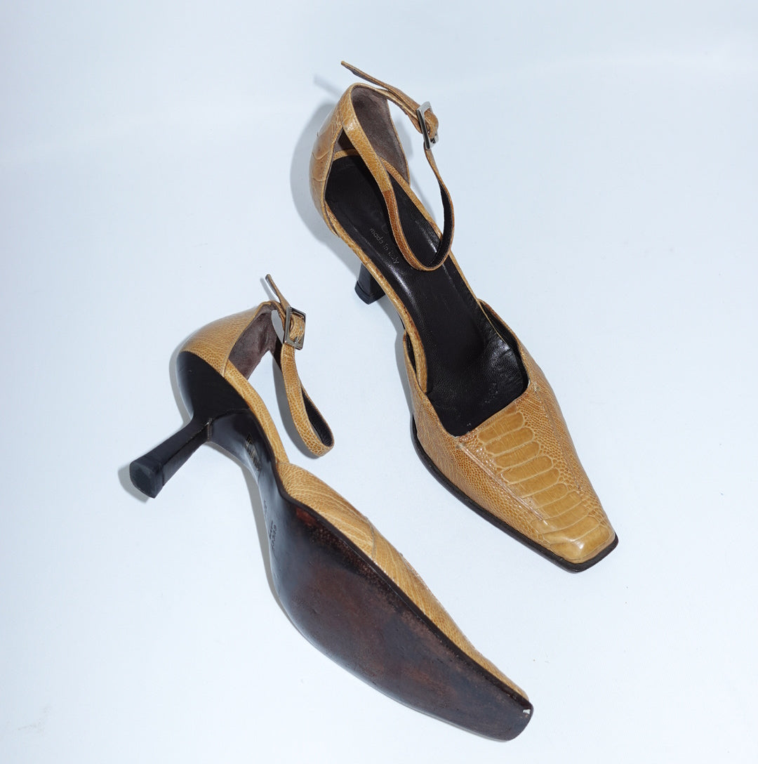 Gucci Reptile Mustard Kitten Heels 37.5