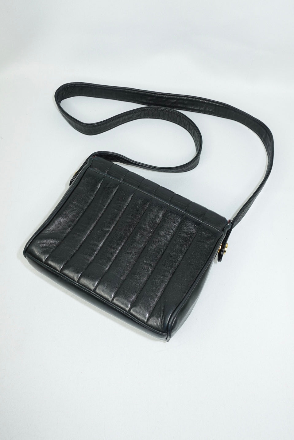 Borsa a tracolla Chanel Vintage in pelle di agnello trapuntata