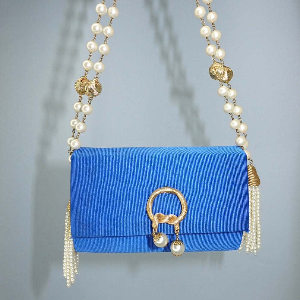 Borsa Fendissime Vintage con catena di perle blu elettrico e oro