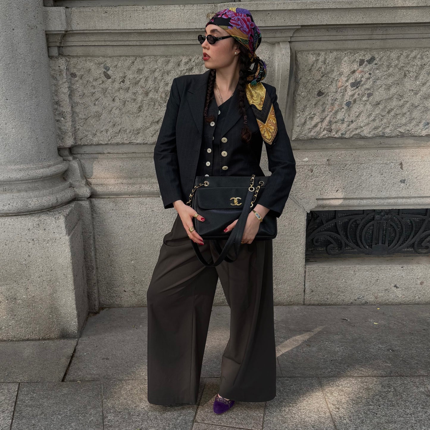 Completo pantaloni e gilet color carbone