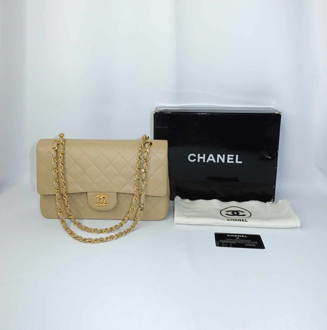 Chanel Timeless 25 Beige