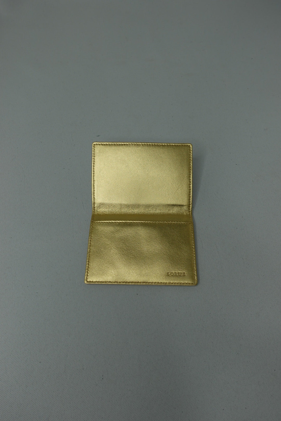 Loewe Vintage White CardHolder