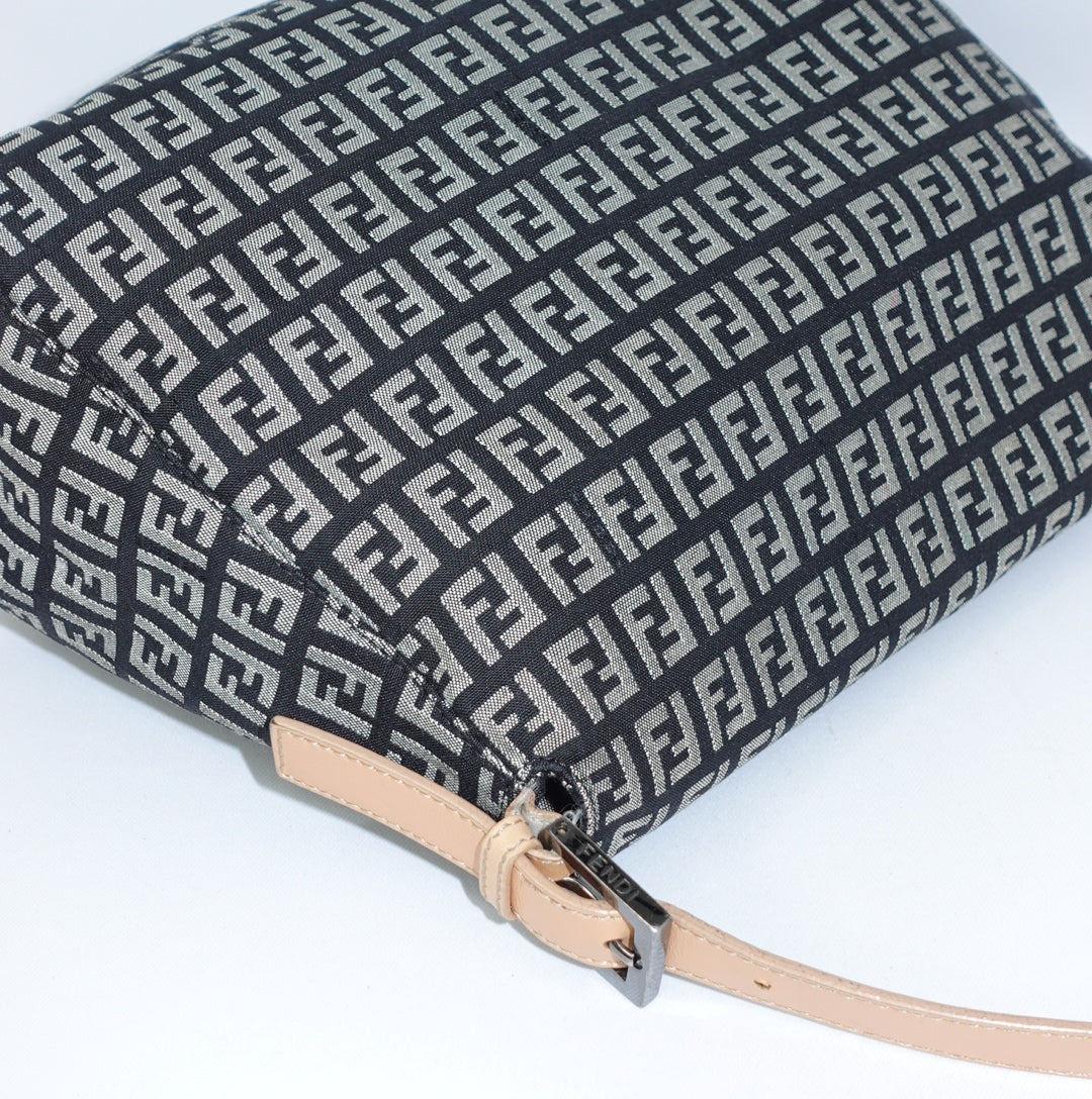 Fendi Mamma Black Baguette