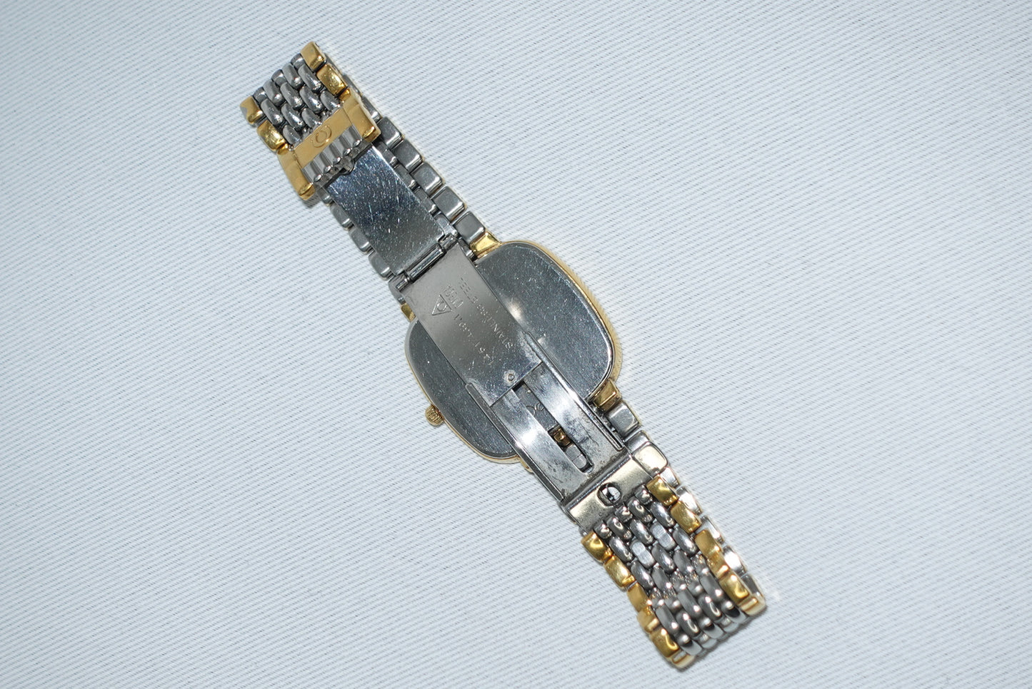 Orologio Omega De Ville rettangolare grande vintage color oro e argento