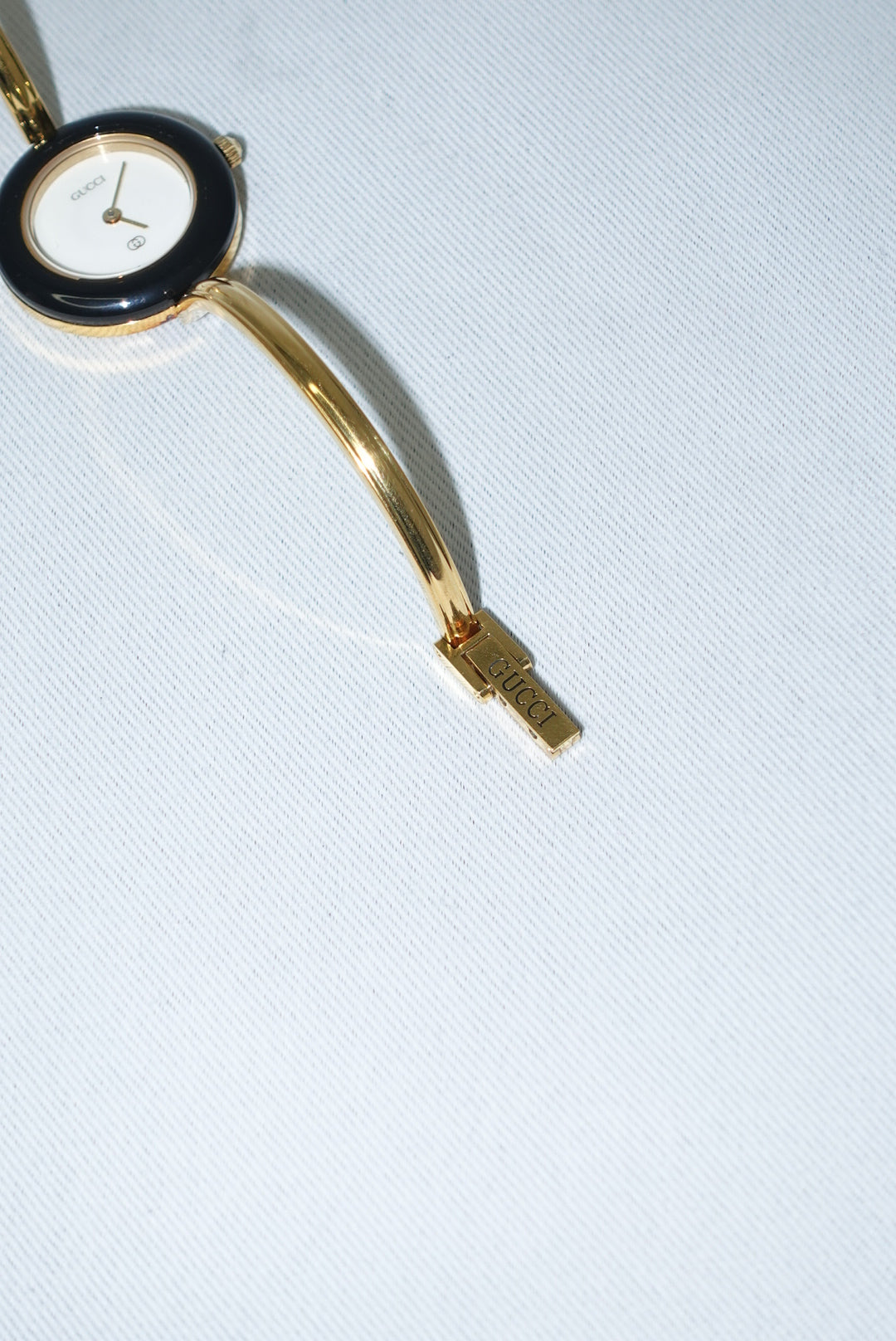 Gucci Bezel Gold Bracelet Vintage Watch