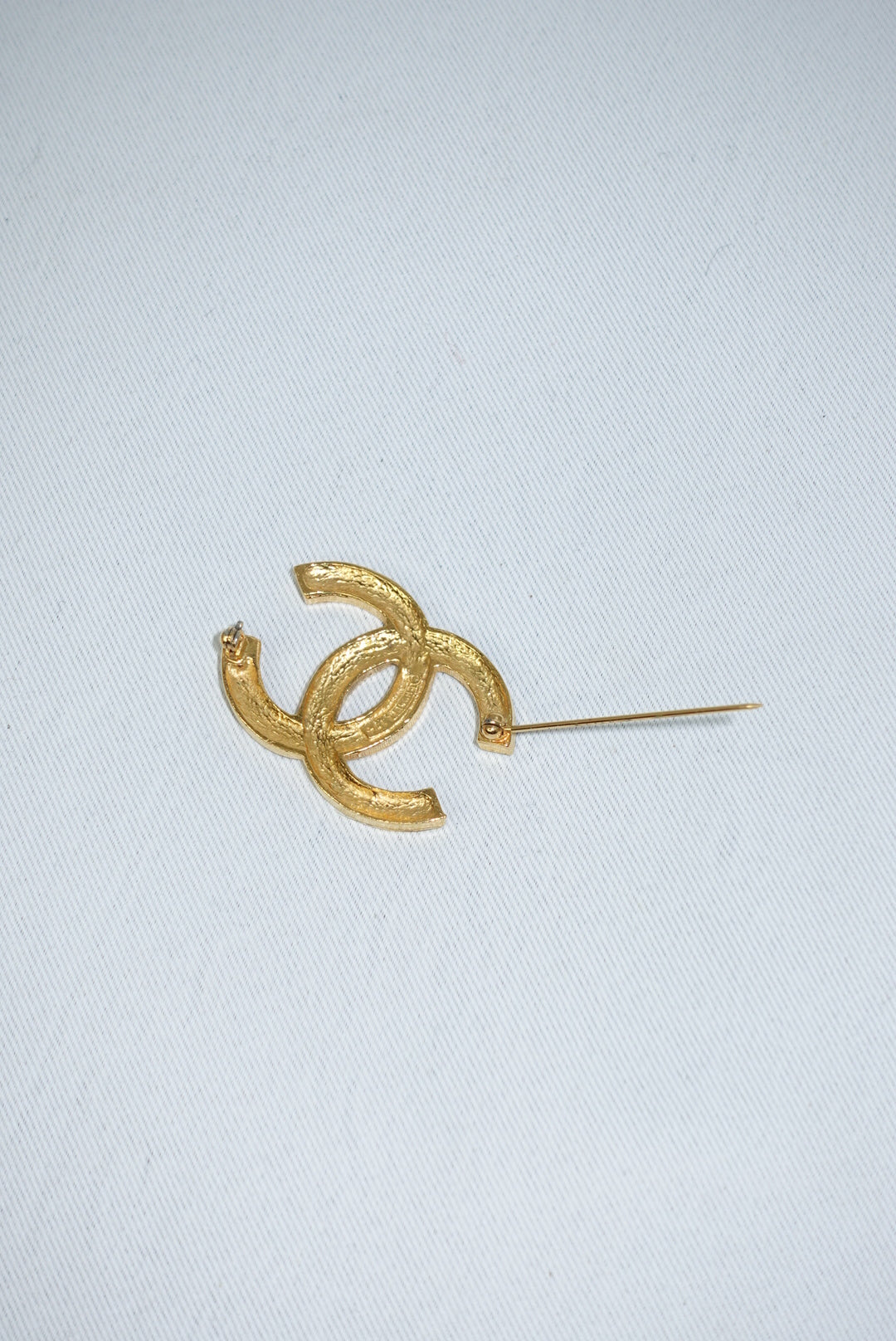 Chanel Vintage Crystal Gold toned Logo CC Pin