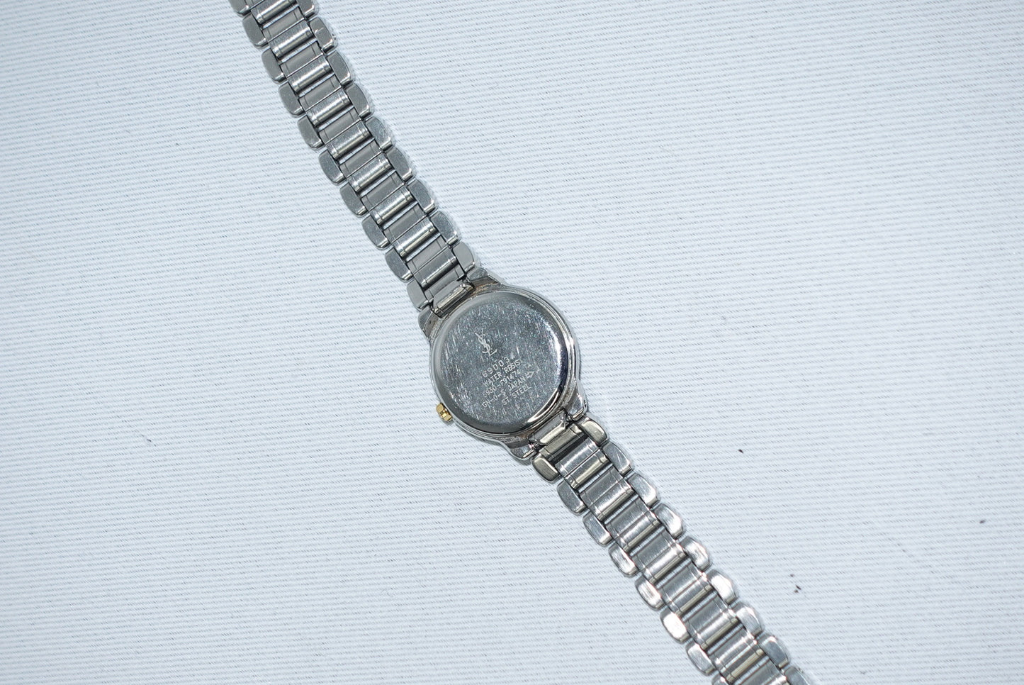 Orologio vintage Yves Saint Laurent color argento con quadrante piccolo