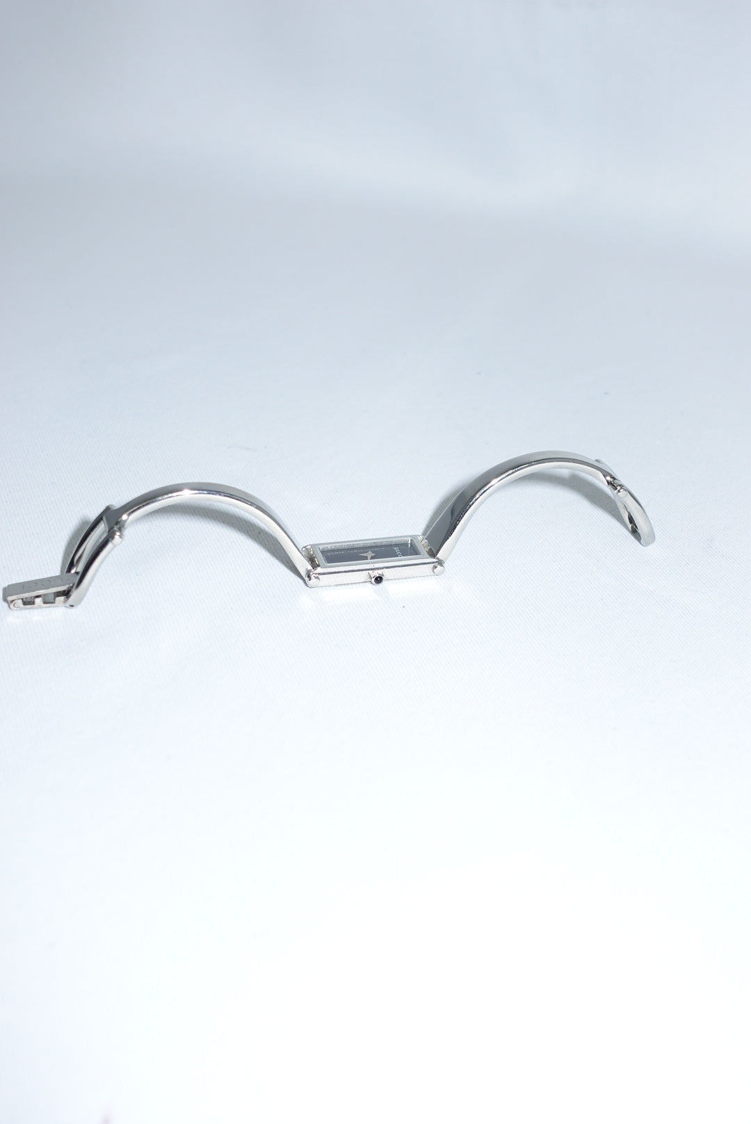 Gucci Vintage 1500L Horsebit Silver Watch With Black Dial