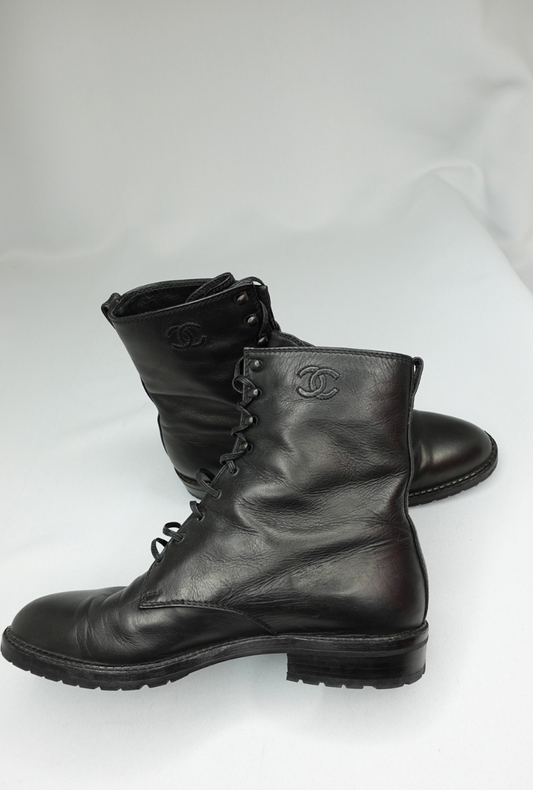 165. Chanel Black Combat Boots 38.5