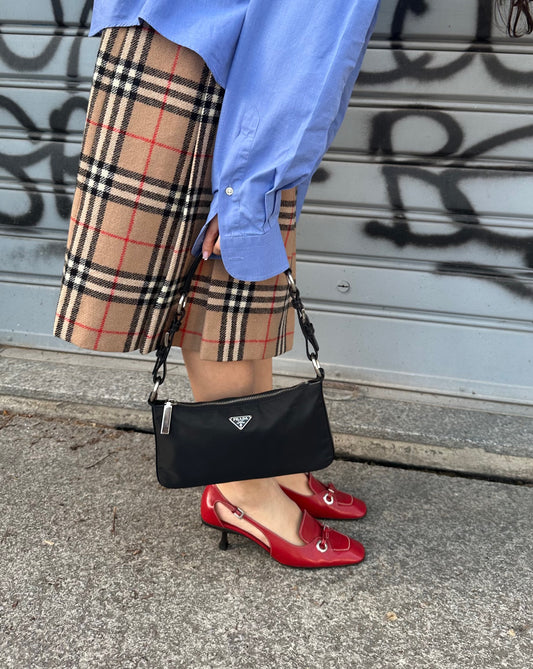049. Prada Red Squared Toe Kitten Heels 36.5