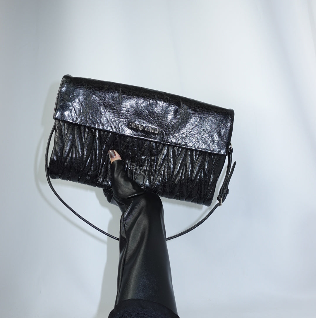 Miu Miu Maxi Pochette Matelasse Black