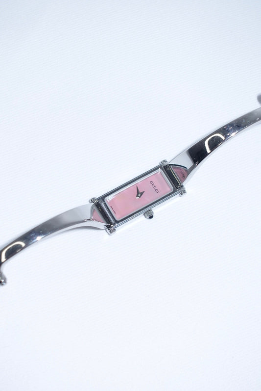 098. Gucci Vintage Horsebit Silver Watch With Pink Dial