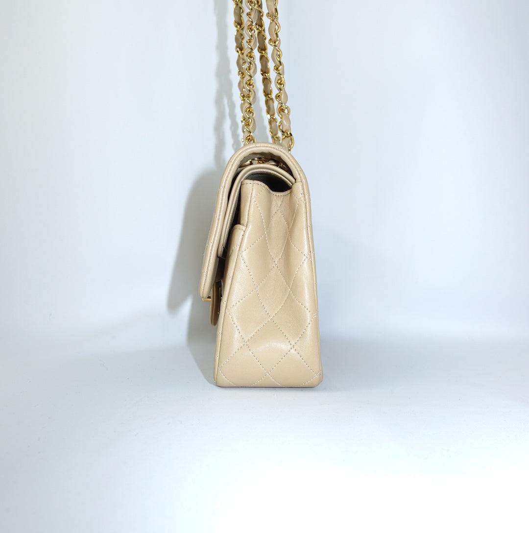Chanel Timeless 25 Beige