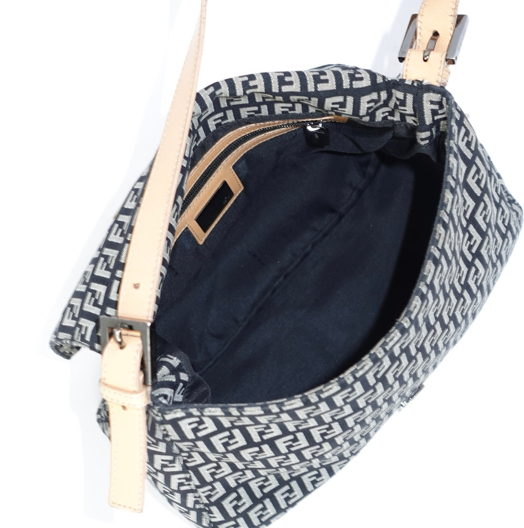 Fendi Mamma Black Baguette
