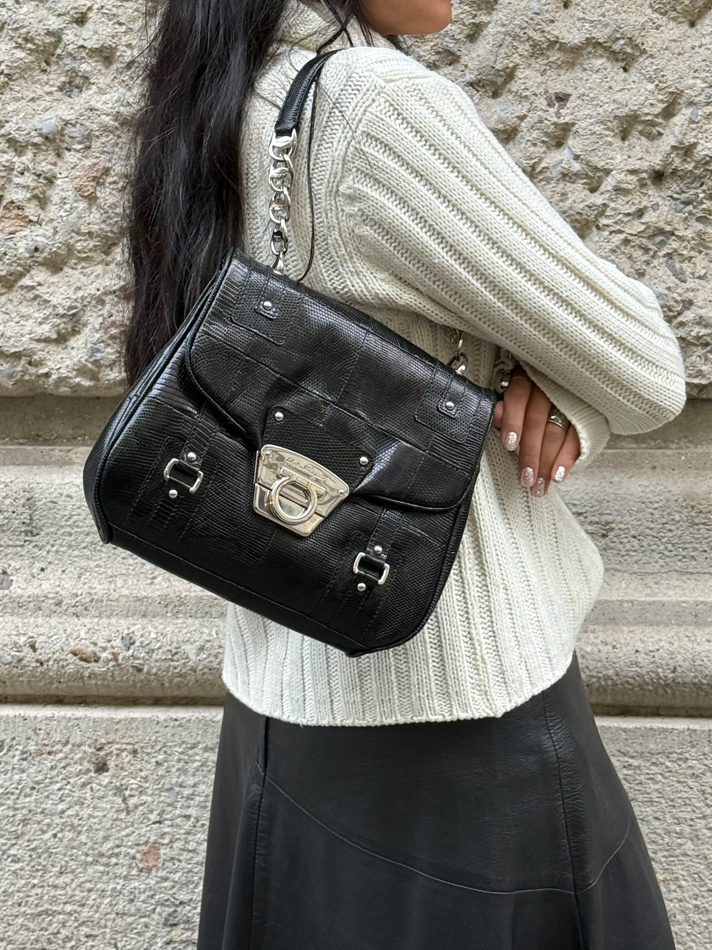 ferragamo gancio lock black leather top handle bag