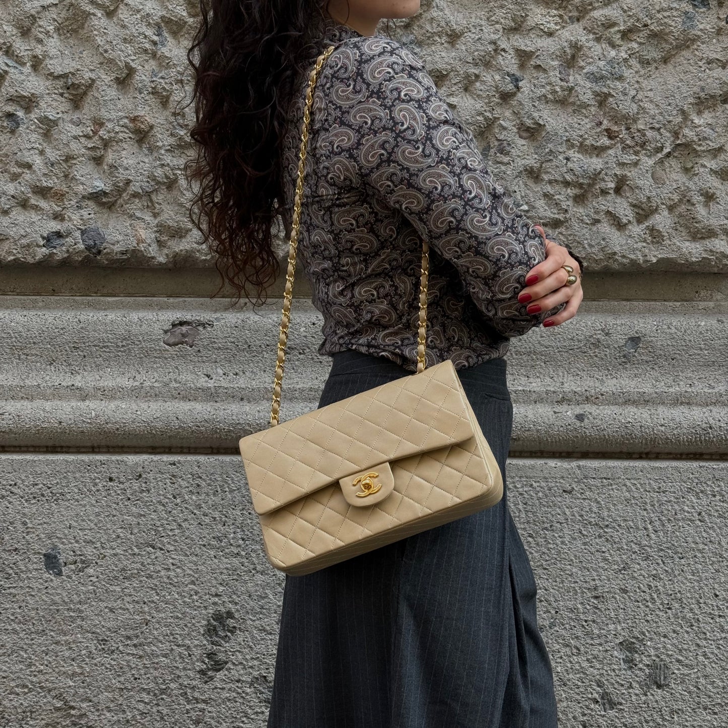 Chanel Timeless 25 Beige