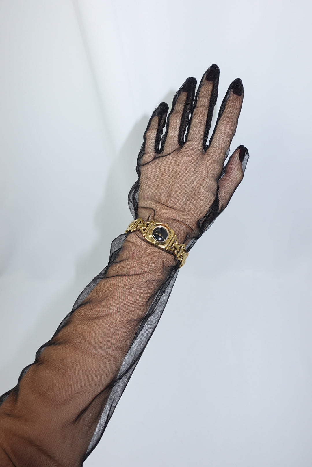 Gucci Gold Toned 6400L Black Dial Vintage Watch