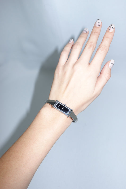 Gucci Vintage 1500L Horsebit Silver Watch With Black Dial