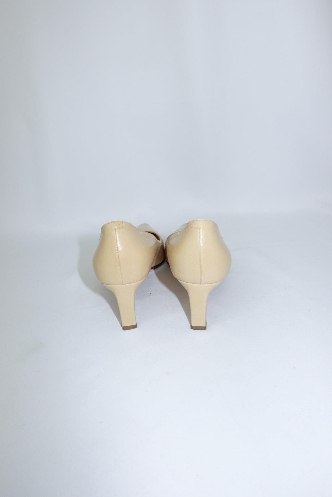 Chanel Vintage Shoes - Beige Pointed-Toe Kitten Heels