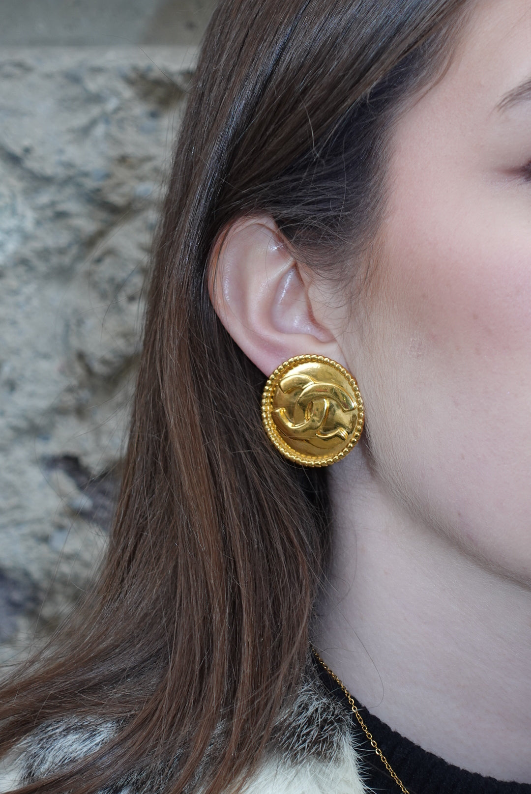 Orecchini vintage Chanel Big CC Logo Clip On 1996