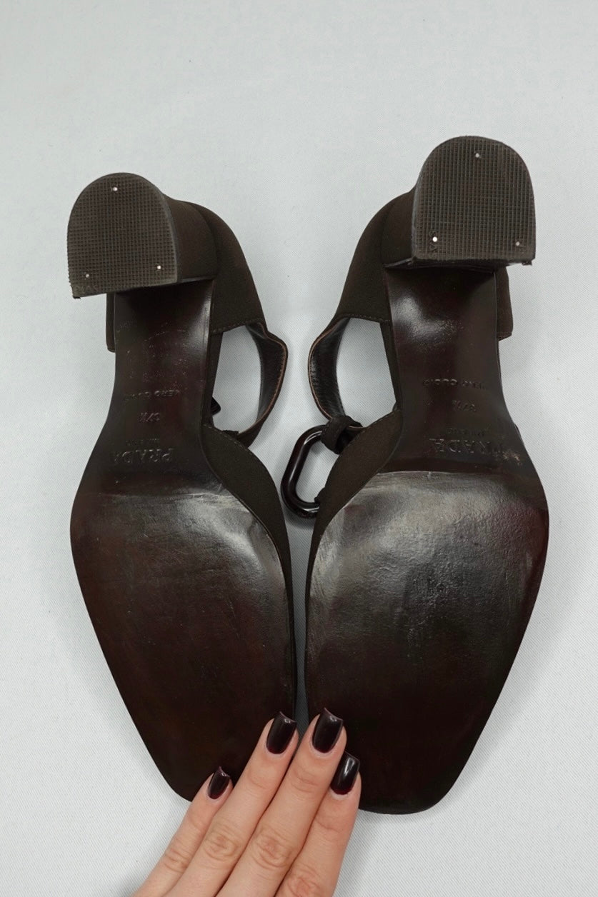 Vintage Prada Brown Tec. Fabric Pumps