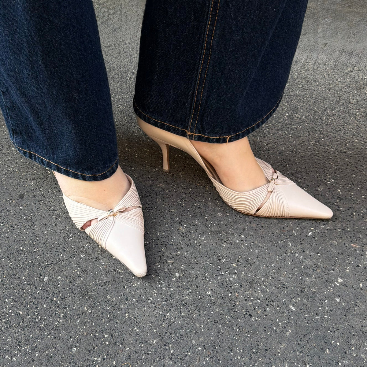 Chanel Beige Pleated Leather Pointed-Toe Pumps 40