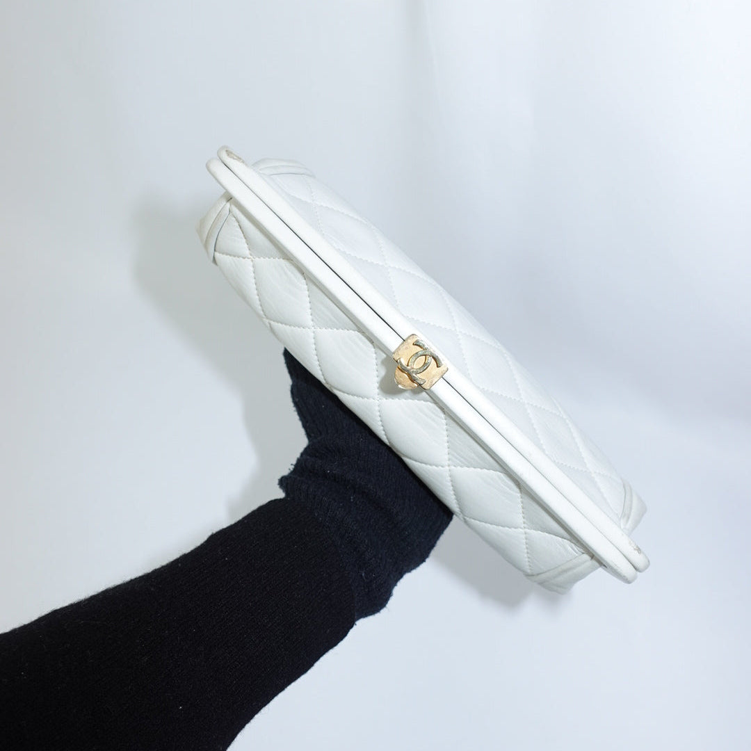 Pochette Chanel Vintage in pelle trapuntata bianca