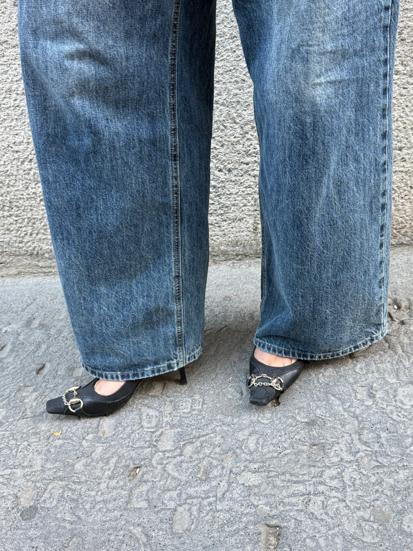 Gucci Black Monogram Canvas Horsebit Heels Gucci Black Monogram Canvas Horsebit Heels 37C