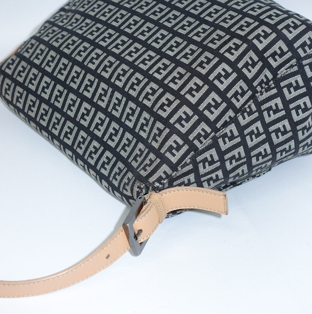 Fendi Mamma Black Baguette