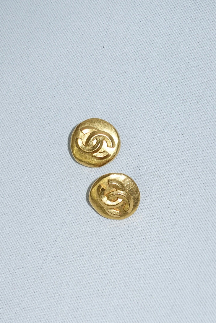 Chanel Vintage Gold-Tone Interlocking CC Logo Clip-On Earrings