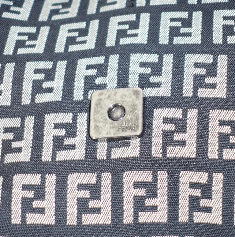 Fendi Mamma Black Baguette