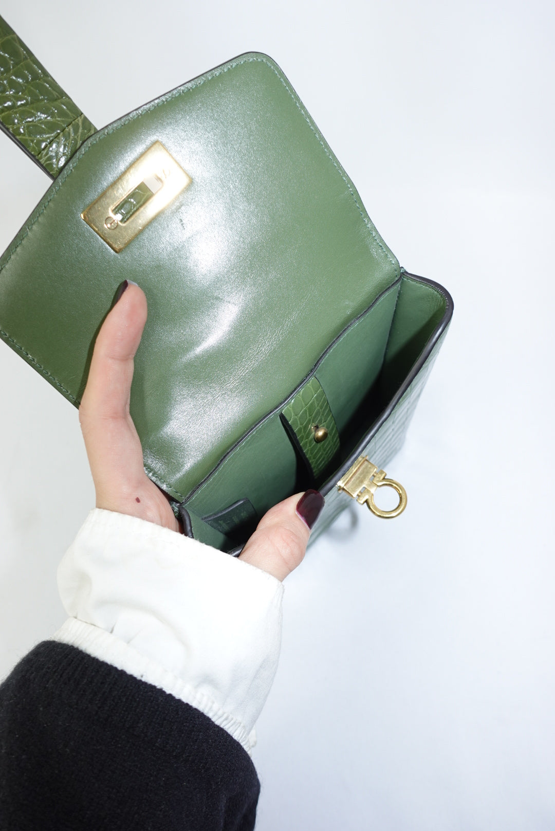 Ferragamo Croc Print Gancini Green Handbag W/ Chain