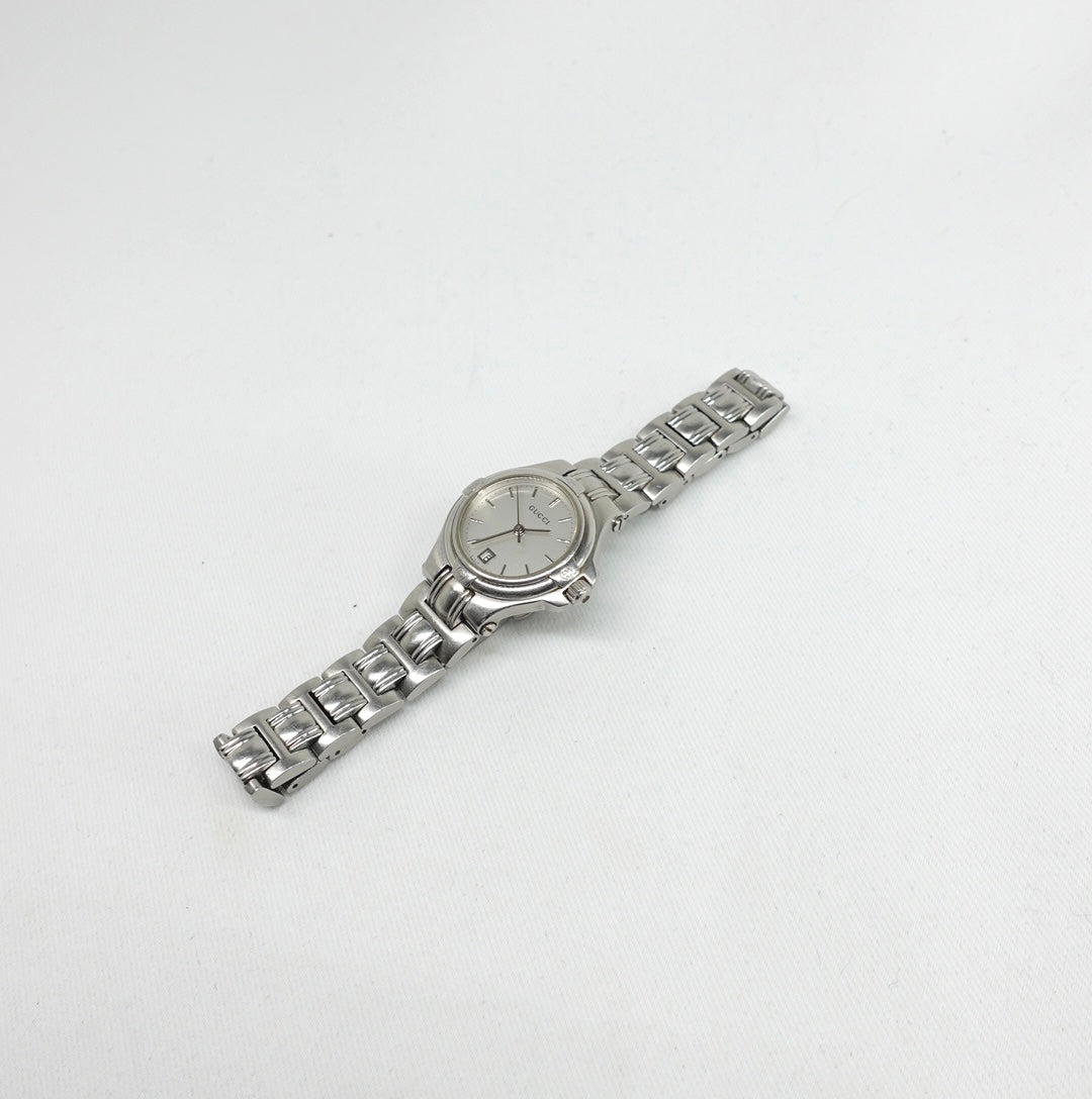 Gucci 9040L White Dial Silver Watch