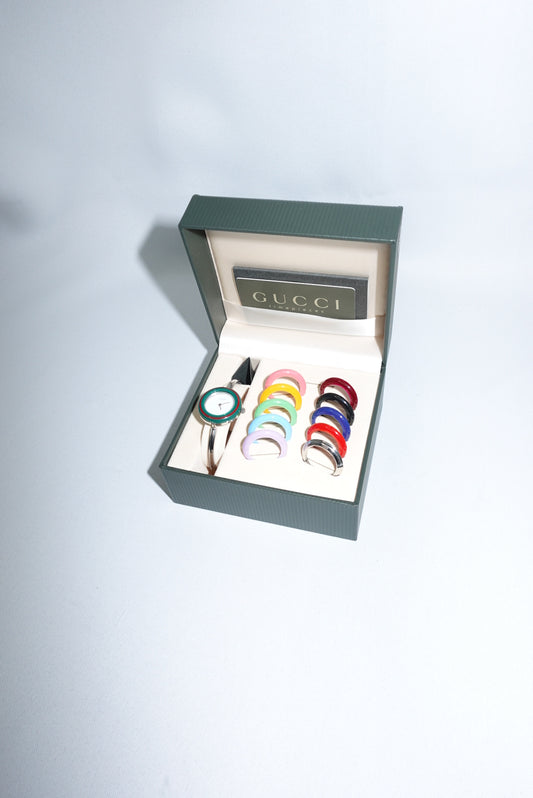 Gucci Bezel Silver Vintage Round Watch