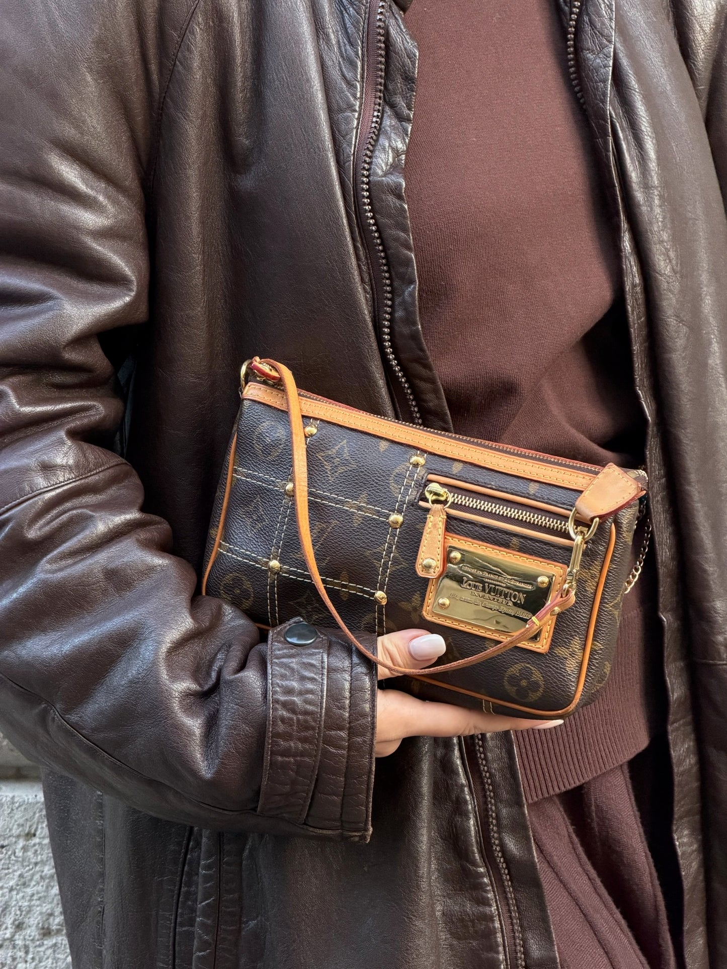 Louis Vuitton Vintage Limited Edition Pochette Monogram Marc Jacobs 2006