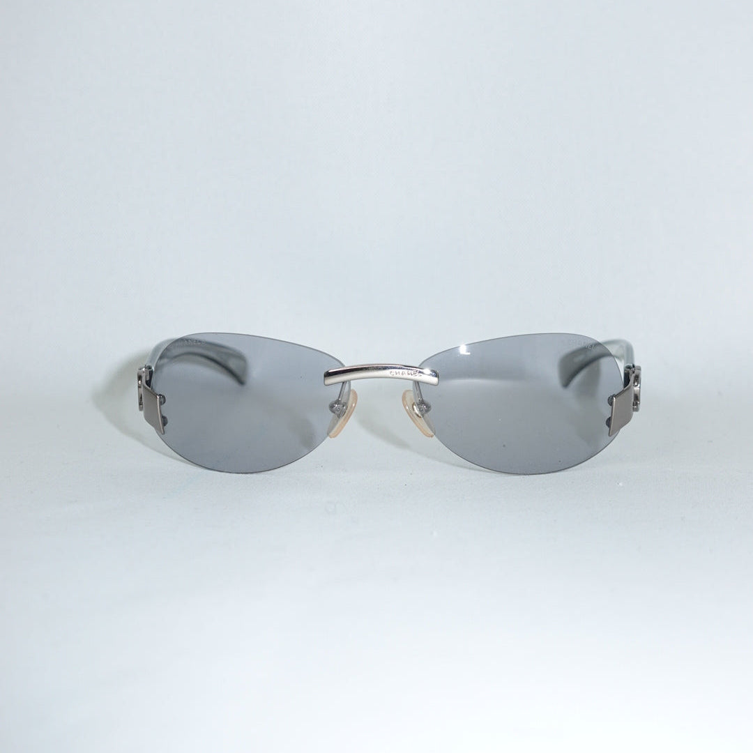 Chanel rimless oval gradient sunglasses front view
