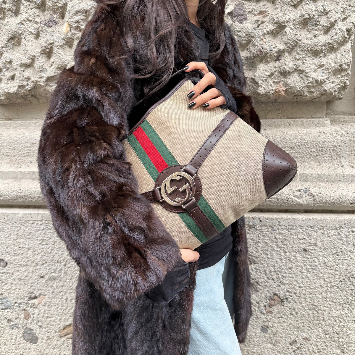 Gucci vintage beige Reins Hobo Bag in GG canvas with brown leather trim and signature hardware, front view