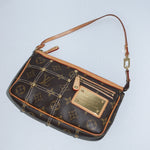  Louis Vuitton vintage Limited Edition Monogram Pochette Marc Jacobs 2006 front view