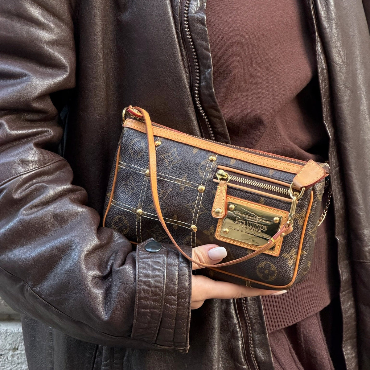 Louis Vuitton vintage Limited Edition Monogram Pochette from the Marc Jacobs era worn view