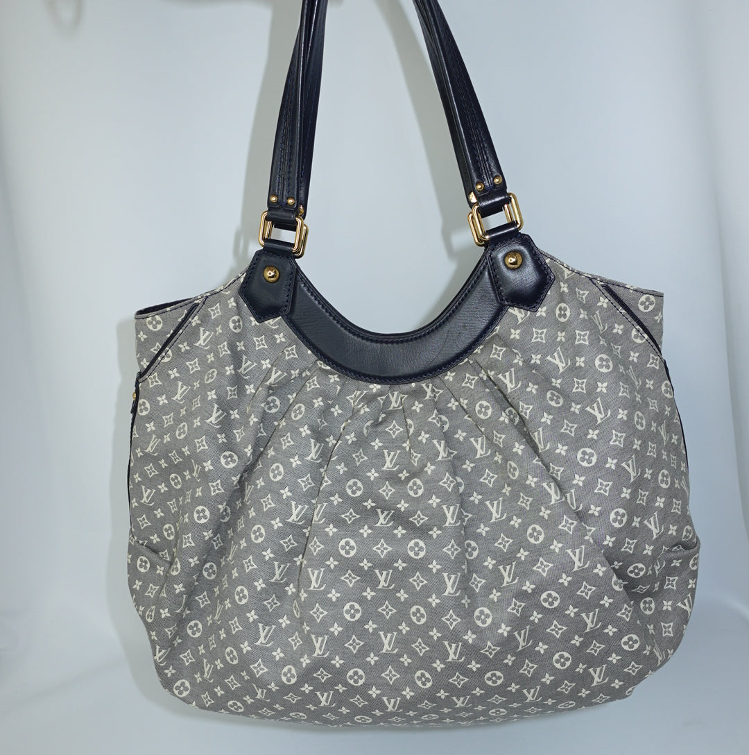 Louis Vuitton MM Idylle Hobo Bag back view featuring signature monogram canvas